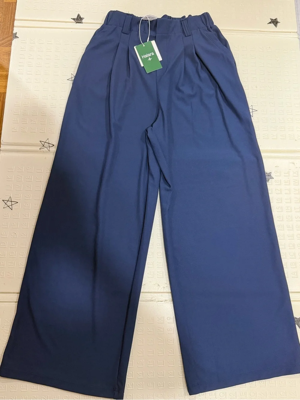 HALARA Navy Wide Leg Pleated Pants